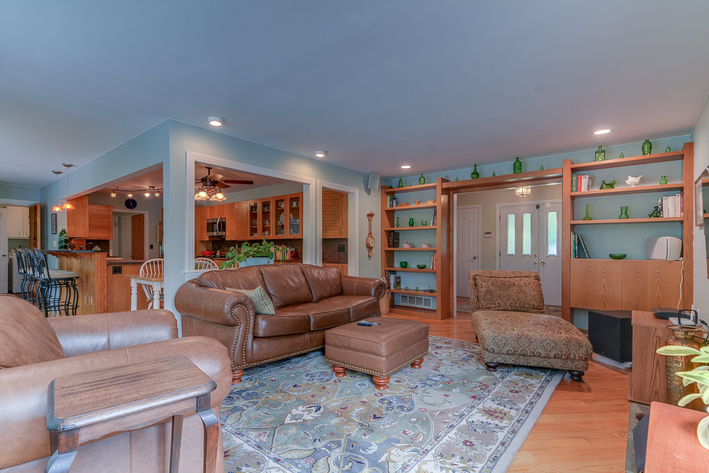 Family Room Kitchen